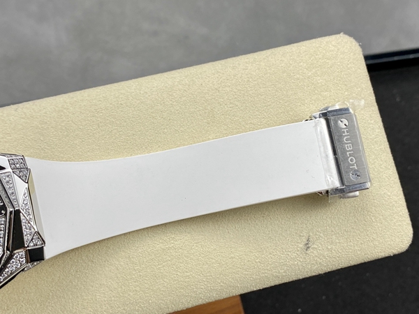 ウブロコピー時計角部分ディテール